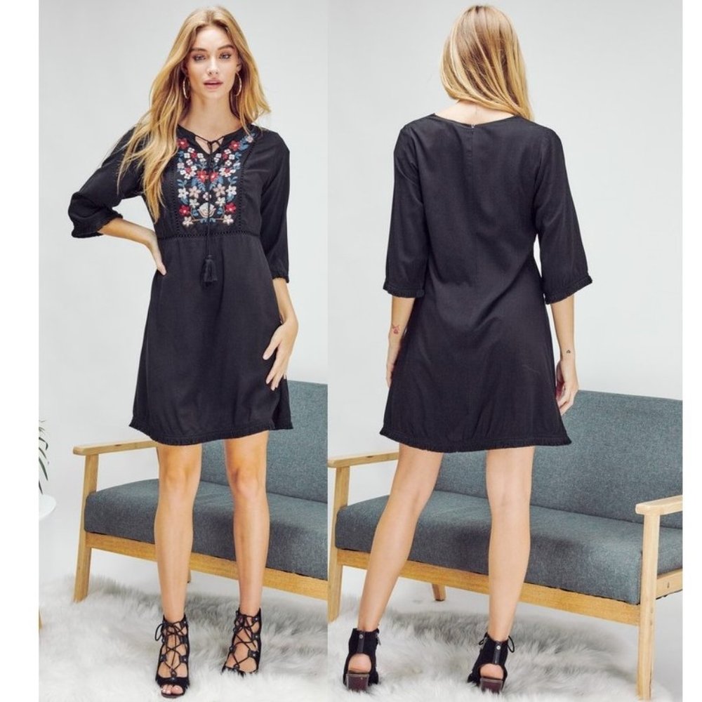 Davi & Dani Floral Embroidered Self-Tie Fringe Hem Dress • NWT • Black • Boho